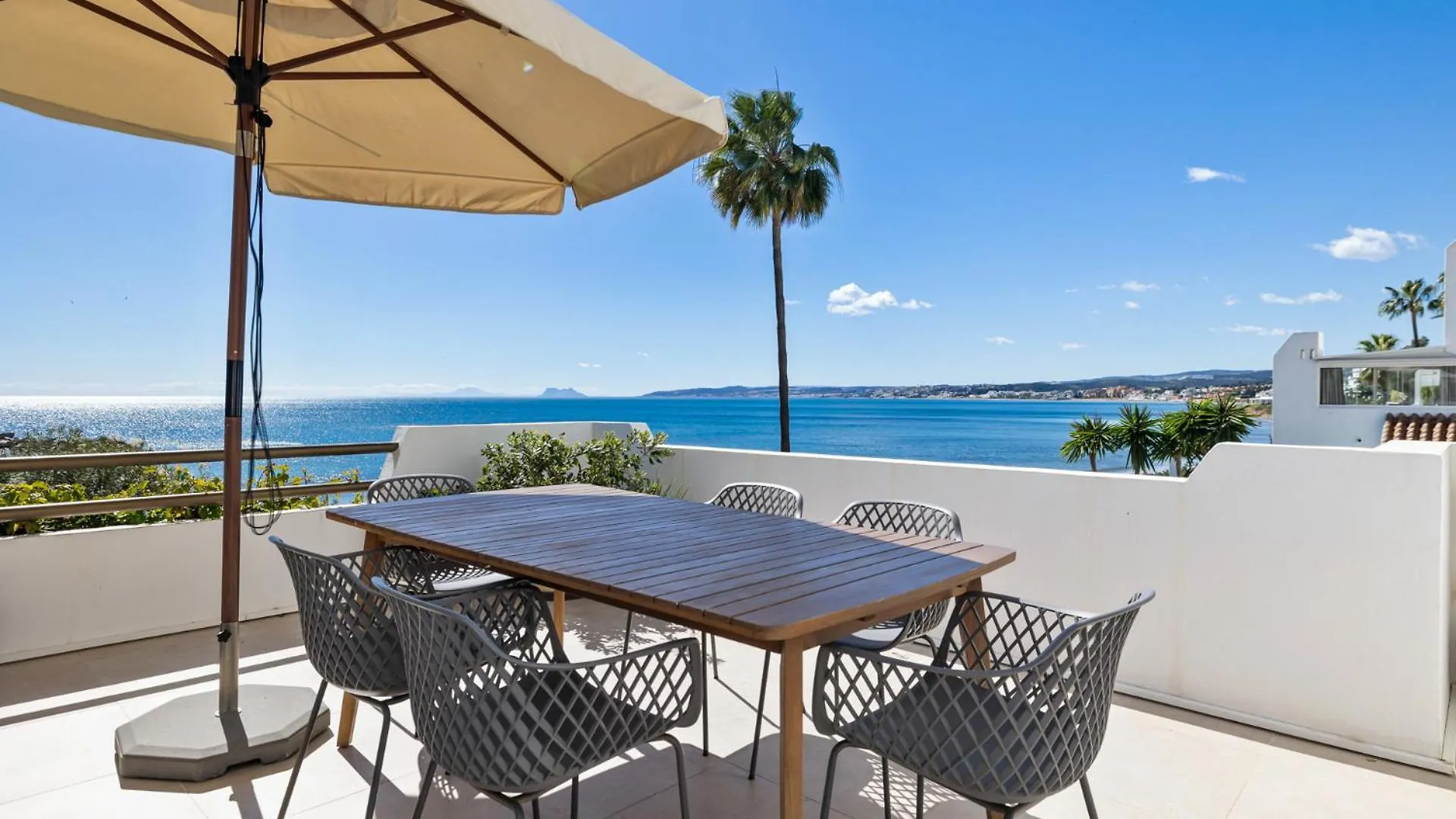 Bermeja Beach Ref #54 Estepona Apartment